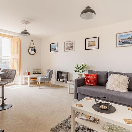 Modern Flat With Island Views In Heart Of Tenby Ngoại thất bức ảnh